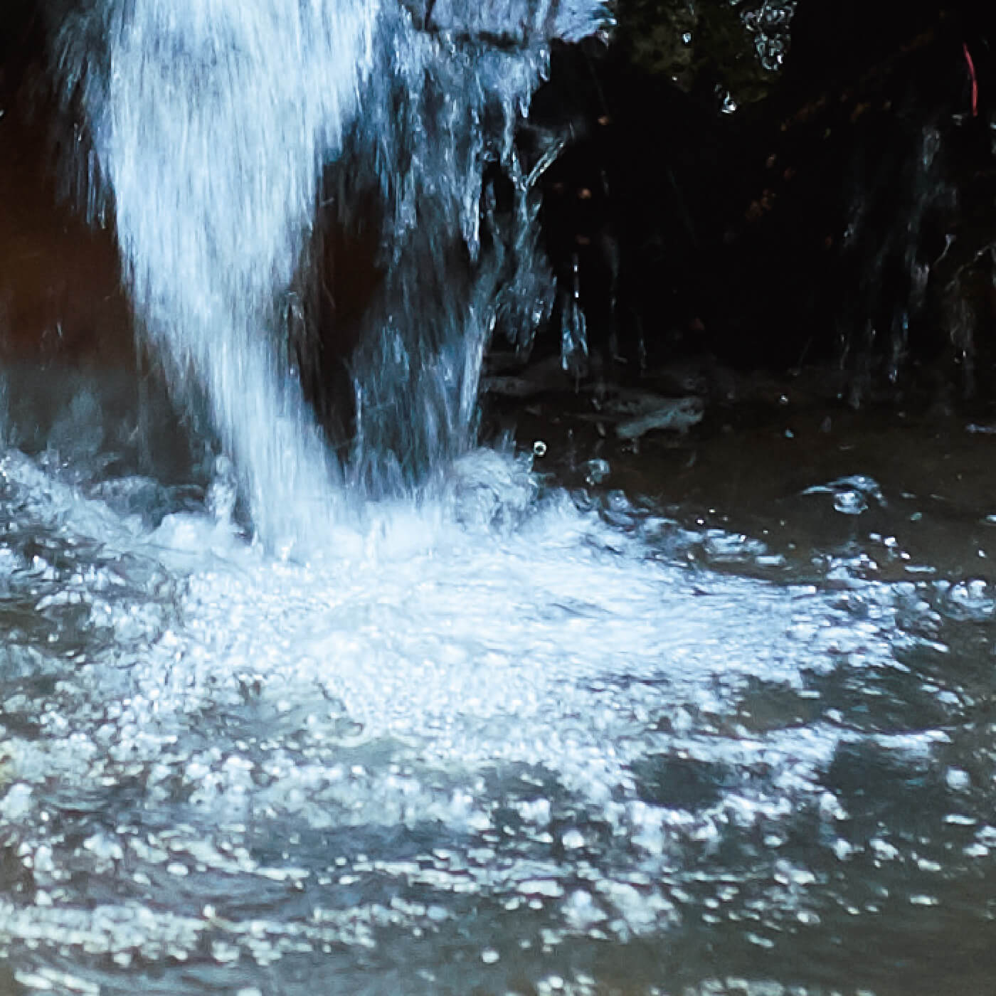 水